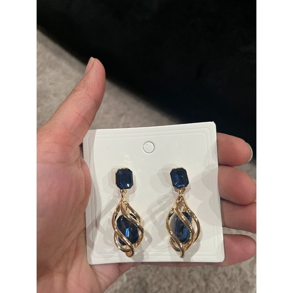 navy blue earrings gold chandelier earrings dark blue wedding crystal earrings - Picture 7 of 9